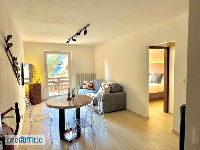 Bilocale arredato con terrazzo Centro
