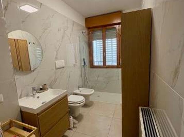 Bilocale arredato con terrazzo Centro