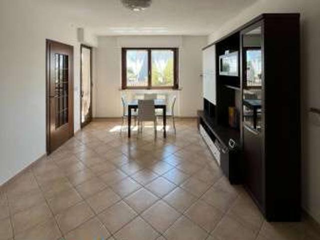 Bilocale arredato con terrazzo Centro
