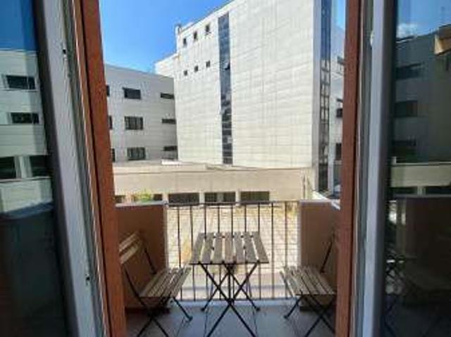 Bilocale arredato con terrazzo Centro