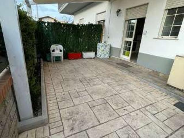Bilocale arredato con terrazzo Centro