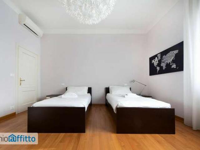 Bilocale arredato con terrazzo Centro