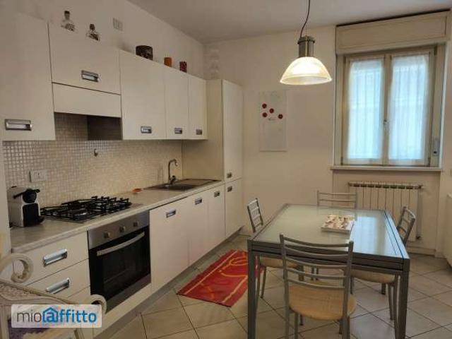 Bilocale arredato con terrazzo Certosa, quarto oggiaro, villa pizzone
