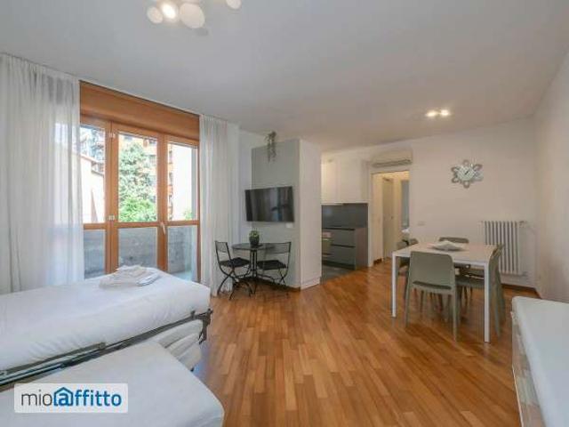 Bilocale arredato con terrazzo Certosa, quarto oggiaro, villa pizzone