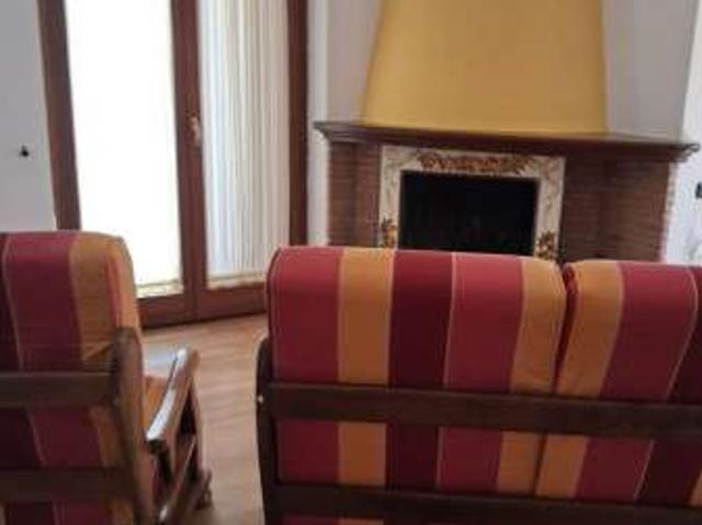 Bilocale arredato con terrazzo Chiaiano