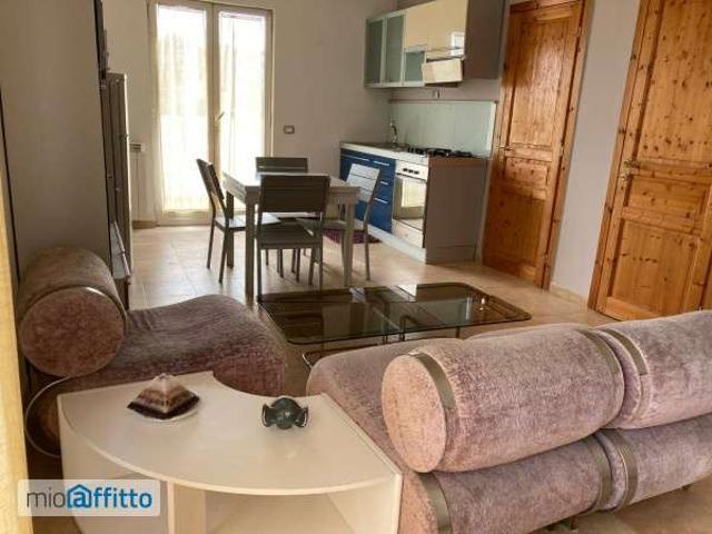 Bilocale arredato con terrazzo Chiaiano