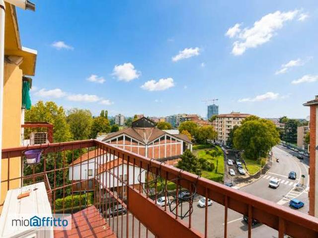 Bilocale arredato con terrazzo Chiesa rossa, cermenate, ripamonti