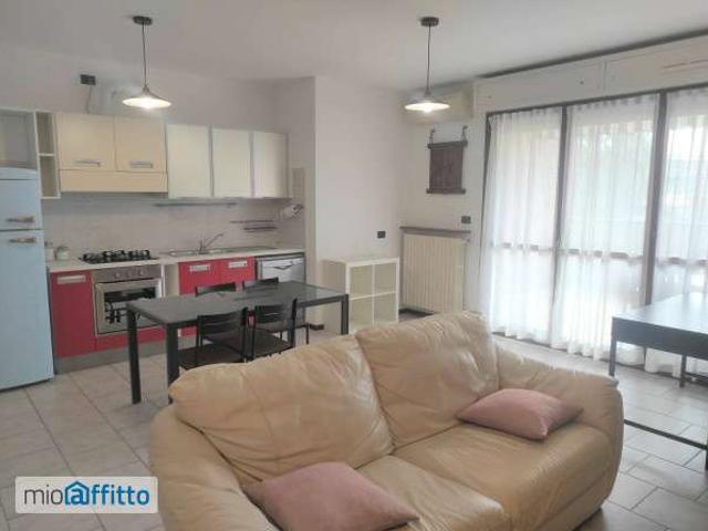 Bilocale arredato con terrazzo Chiesa rossa, cermenate, ripamonti