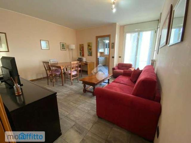 Bilocale arredato con terrazzo Chiesa rossa, cermenate, ripamonti