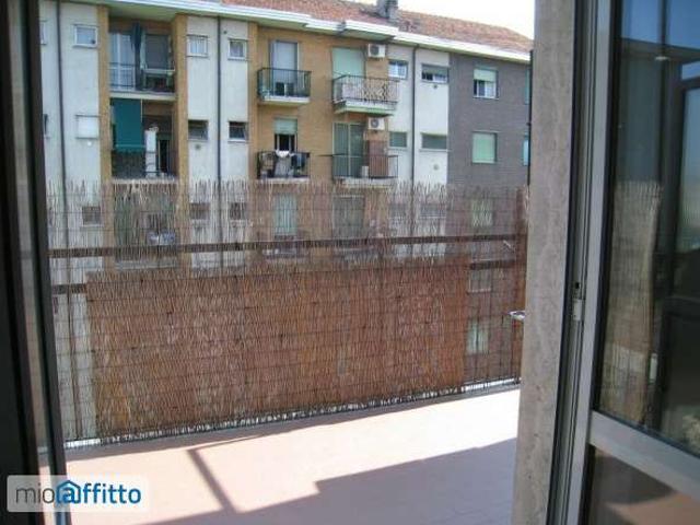 Bilocale arredato con terrazzo Chiesa rossa, cermenate, ripamonti