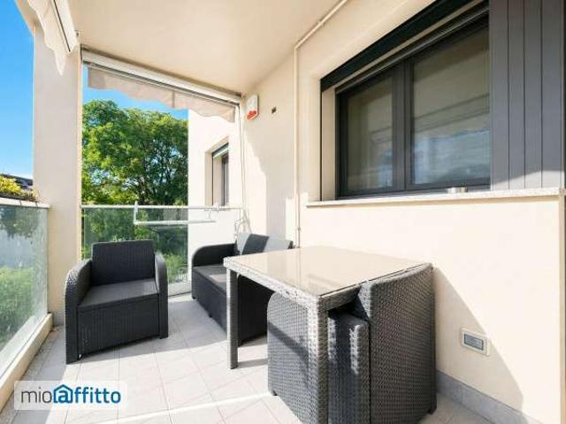 Bilocale arredato con terrazzo Chiesa rossa, cermenate, ripamonti