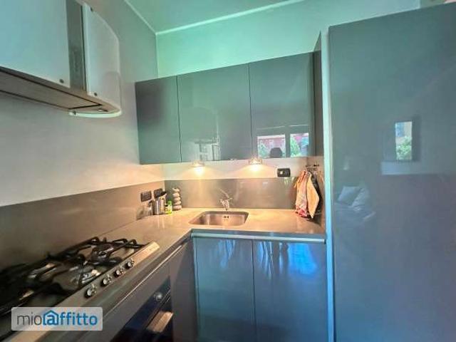 Bilocale arredato con terrazzo Chiesa rossa, cermenate, ripamonti