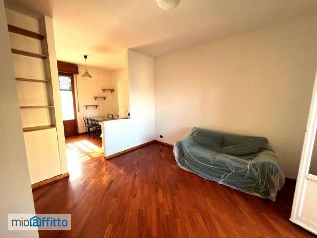 Bilocale arredato con terrazzo Chiesa rossa, cermenate, ripamonti