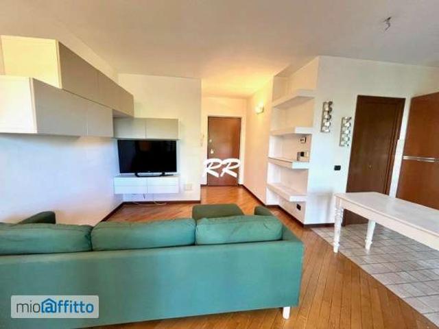 Bilocale arredato con terrazzo Chiesa rossa, cermenate, ripamonti