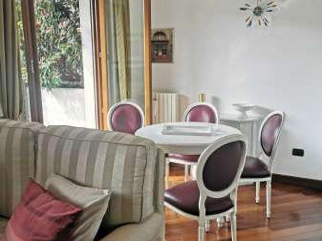Bilocale arredato con terrazzo Chiesa rossa, cermenate, ripamonti