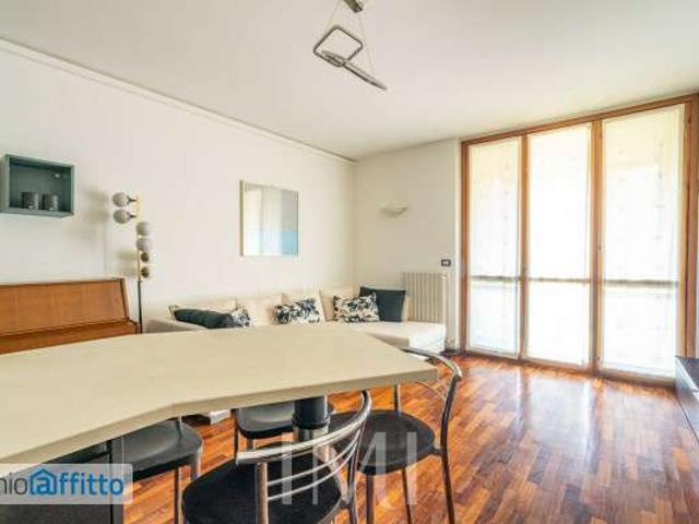Bilocale arredato con terrazzo Chiesa rossa, cermenate, ripamonti