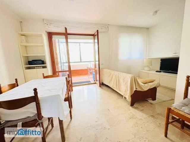 Bilocale arredato con terrazzo Chiesa rossa, cermenate, ripamonti