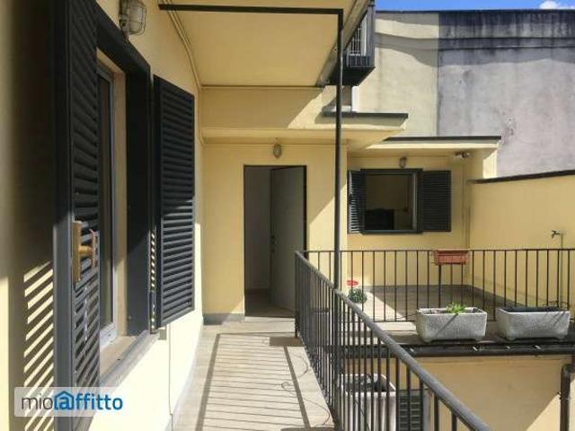 Bilocale arredato con terrazzo Chiesa rossa, cermenate, ripamonti