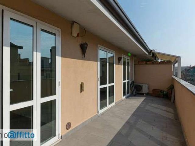 Bilocale arredato con terrazzo Città studi, lambrate, udine, loreto