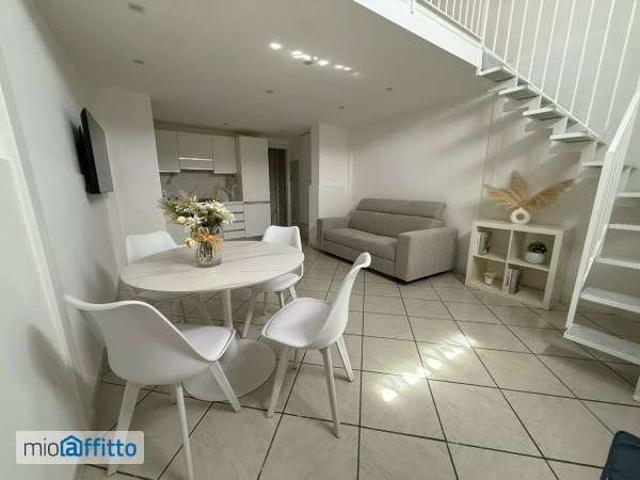 Bilocale arredato con terrazzo Aci trezza