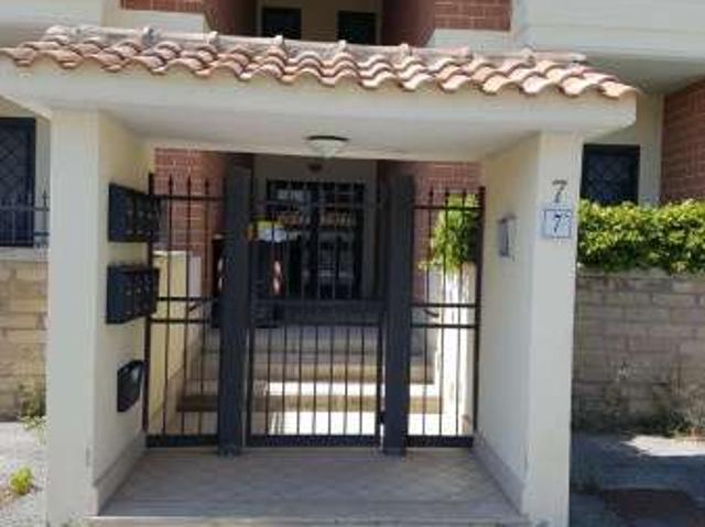 Bilocale arredato con terrazzo Acilia, vitinia, ostia antica, malafede, dragona delle borgate