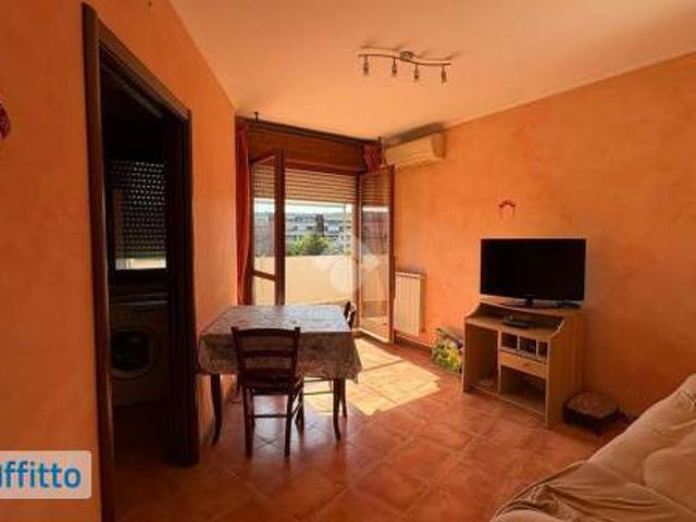 Bilocale arredato con terrazzo Acilia, vitinia, ostia antica, malafede, dragona delle borgate
