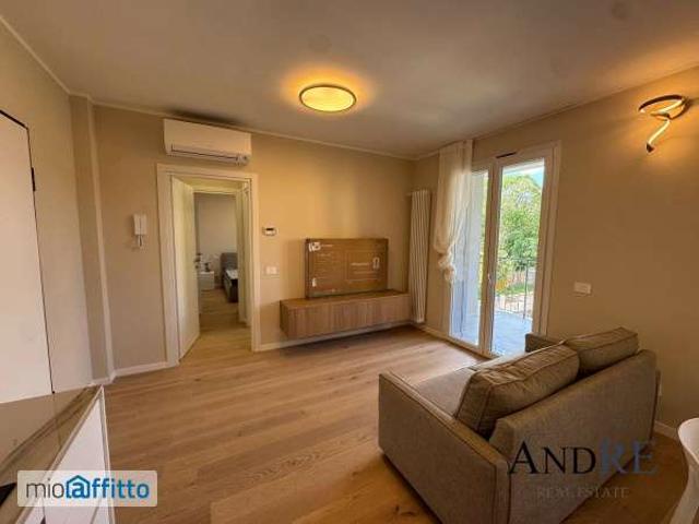 Bilocale arredato con terrazzo Affori, bovisa, niguarda, testi