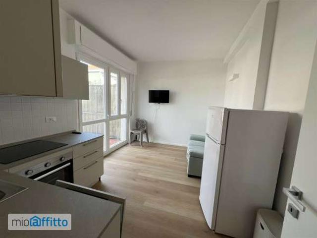 Bilocale arredato con terrazzo Affori, bovisa, niguarda, testi