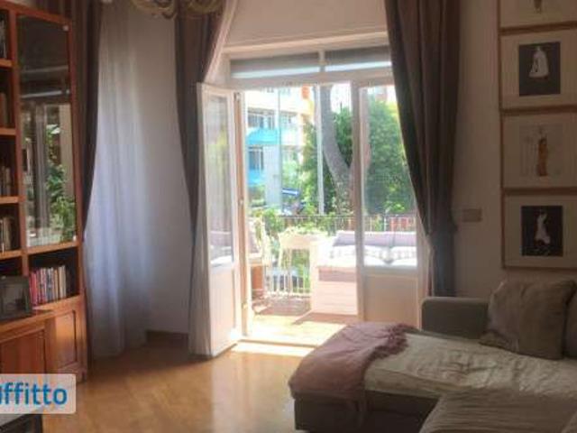 Bilocale arredato con terrazzo Appio latino, appia nuova, appio pignatelli, capannelle