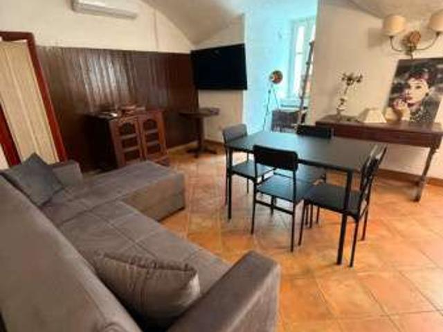 Bilocale arredato con terrazzo Arenella