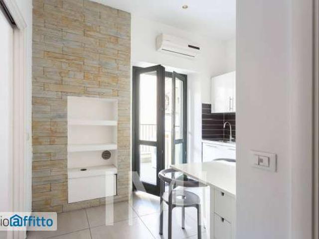 Bilocale arredato con terrazzo Bocconi, c.so italia, ticinese