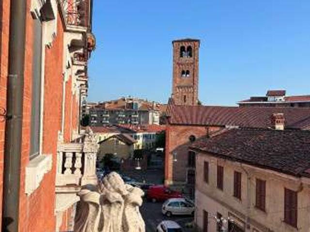Bilocale arredato con terrazzo Baggio, forze armate, quinto romano