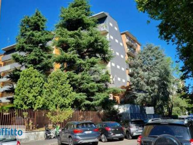Bilocale arredato con terrazzo Baggio, forze armate, quinto romano