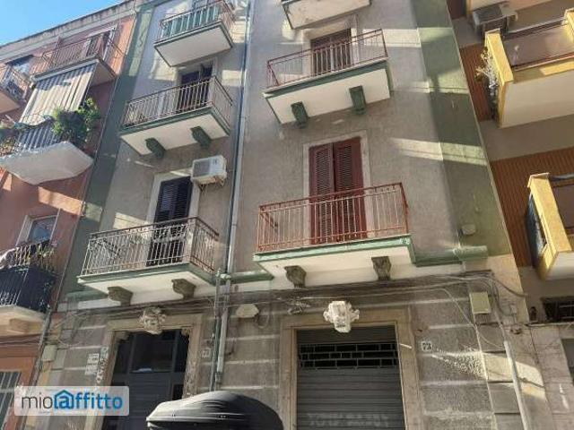 Bilocale arredato con terrazzo Bari