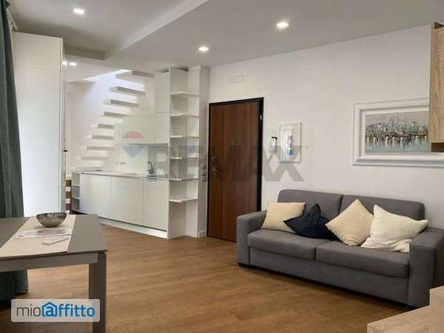 Bilocale arredato con terrazzo Bari