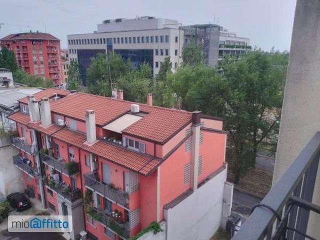 Bilocale arredato con terrazzo Garibaldi, isola, maciachini, monumentale