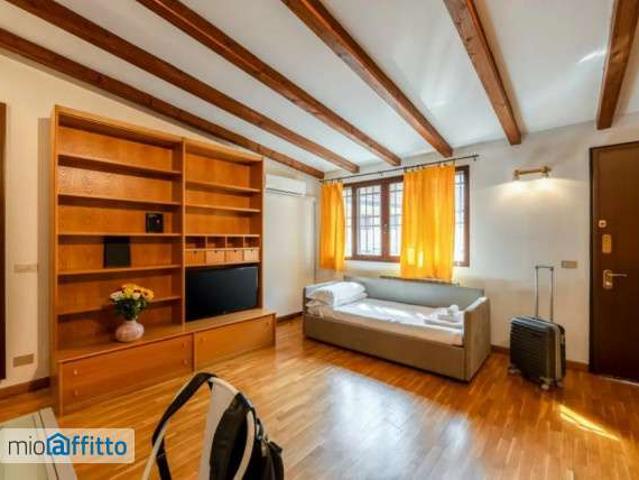Bilocale arredato con terrazzo Garibaldi, isola, maciachini, monumentale