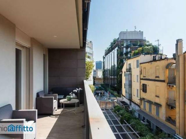 Bilocale arredato con terrazzo Garibaldi, isola, maciachini, monumentale