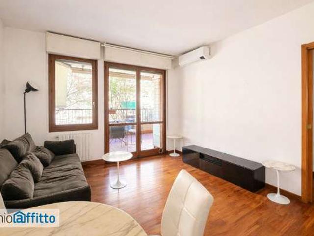 Bilocale arredato con terrazzo Garibaldi, isola, maciachini, monumentale