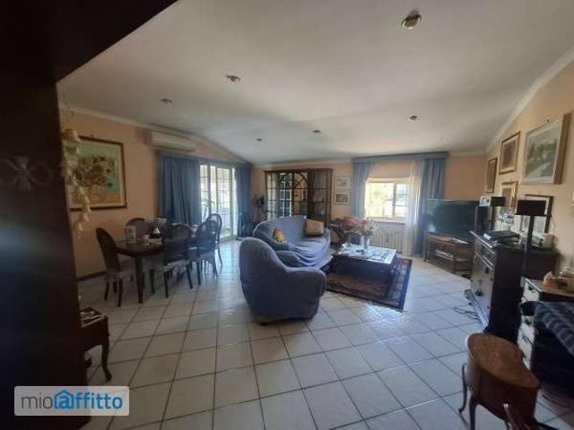 Bilocale arredato con terrazzo Giustiniana, olgiata, cesano