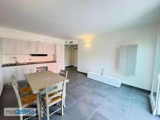 Bilocale arredato con terrazzo Greco, monza, palmanova, bicocca