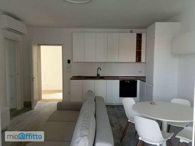 Bilocale arredato con terrazzo Greco, monza, palmanova, bicocca