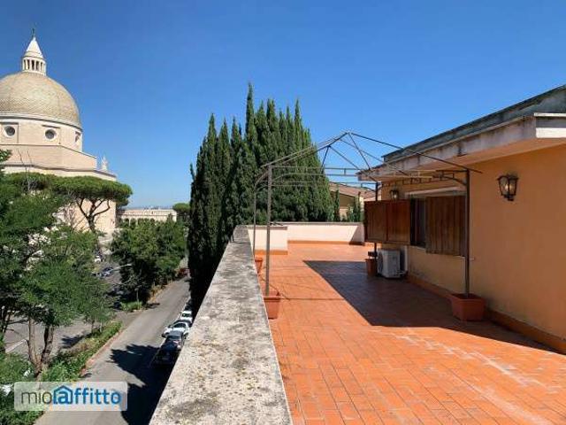 Bilocale arredato con terrazzo Eur, laurentino, checchignola, montagnola, fonte meravigliosa