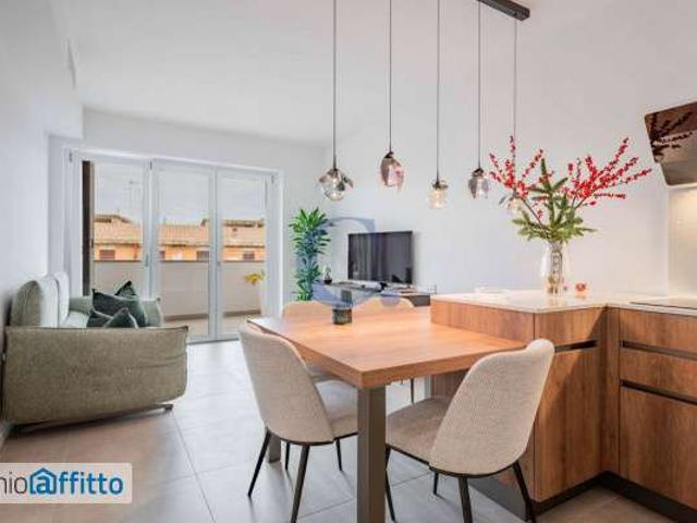 Bilocale arredato con terrazzo Eur, laurentino, checchignola, montagnola, fonte meravigliosa