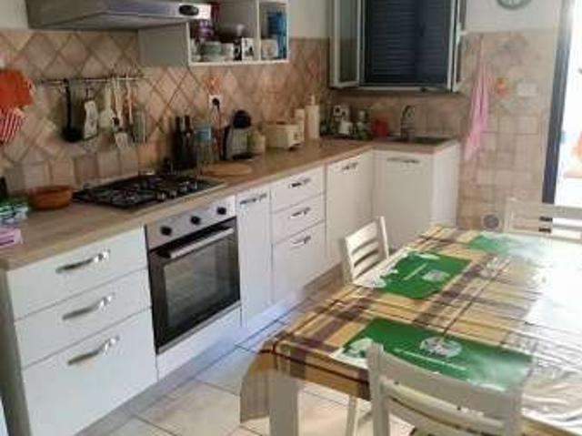 Bilocale arredato con terrazzo Fiumicino