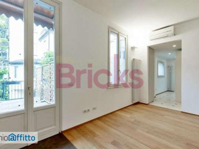 Bilocale arredato con terrazzo Fiera, firenze, sempione, paolo sarpi/arena