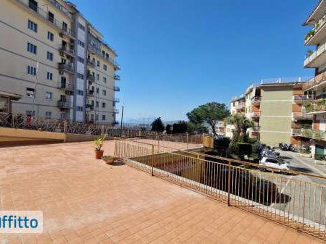 Bilocale arredato con terrazzo Fuorigrotta