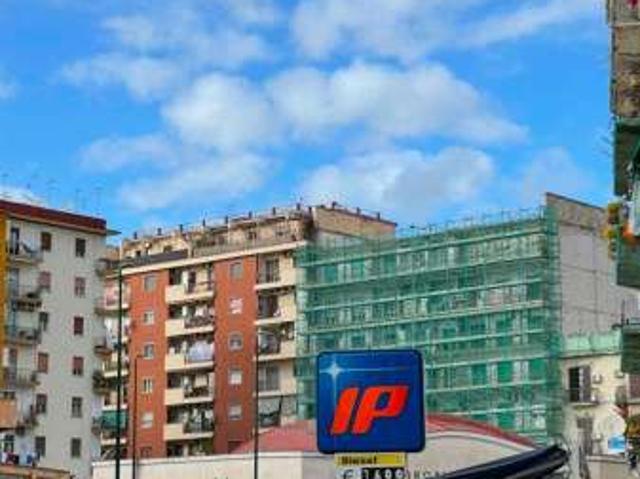 Bilocale arredato con terrazzo Fuorigrotta