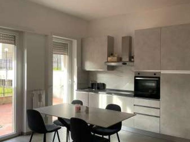 Bilocale arredato con terrazzo Infernetto, axa, casal palocco, madonnetta a roma