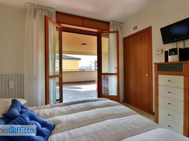 Bilocale arredato con terrazzo Mazzini